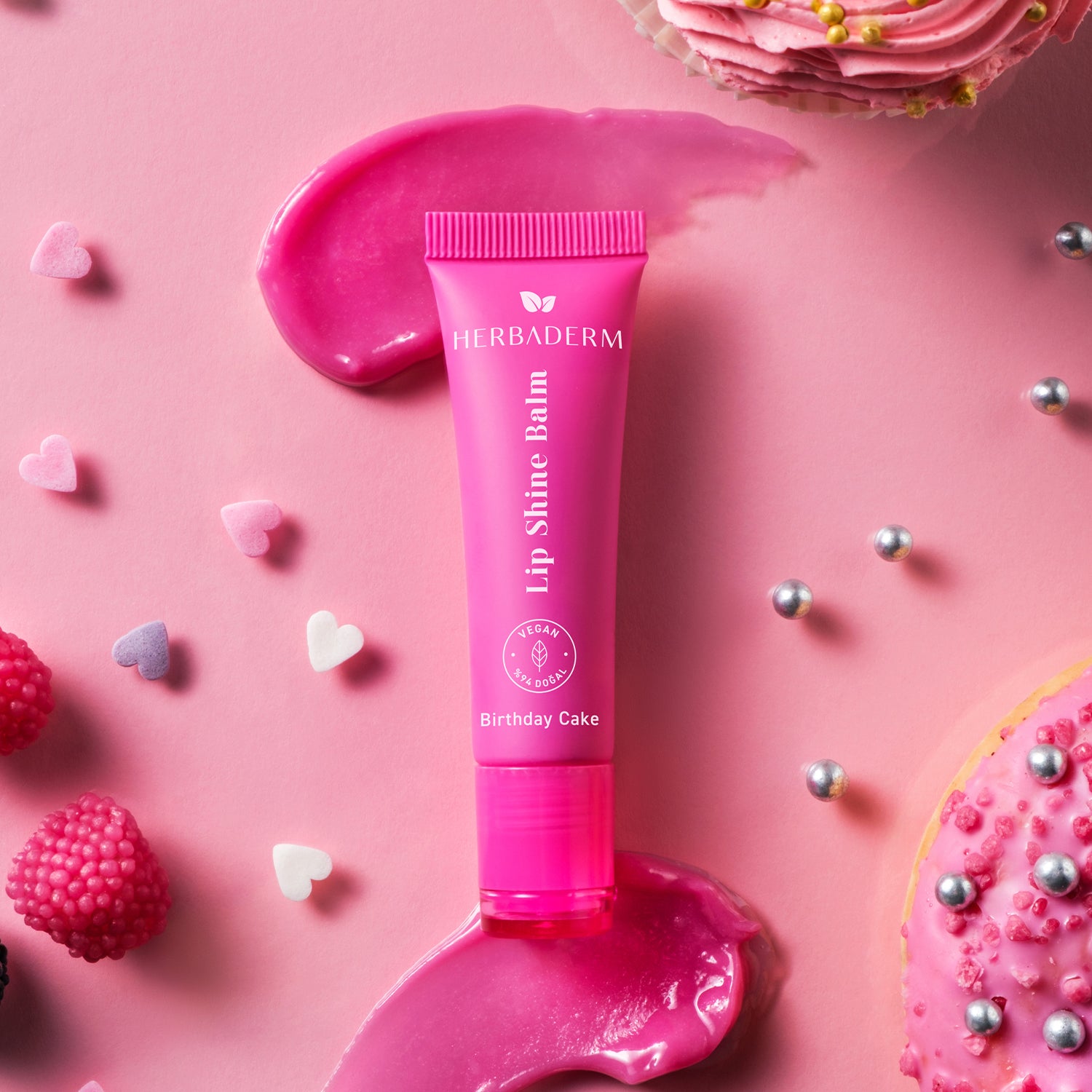 Herbaderm Parlak Dudak Balmı Birthday Cake Aromalı 10 ml (Anahtarlık Hediyeli)