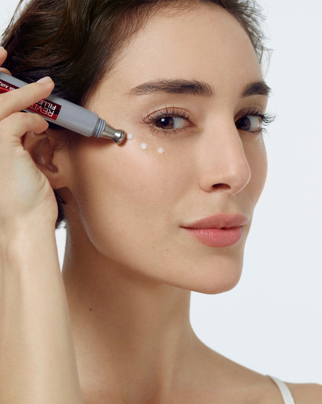 L'Oréal Paris Revitalift Filler Dolgunlaştırıcı Yaşlanma Karşıtı Göz Bakım Kremi 15ml -Hyaluronik Asit