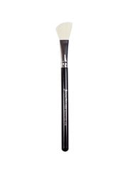 Nascita Backstage Eğimli Allık ve Aydınlatıcı Makyaj Fırçası NASBRUSH0305