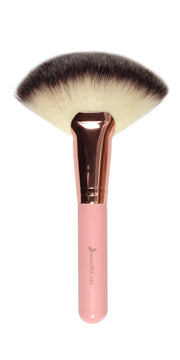 Nascita Geniş Yelpaze Aydınlatıcı Makyaj Fırçası Pembe NASBRUSH0161