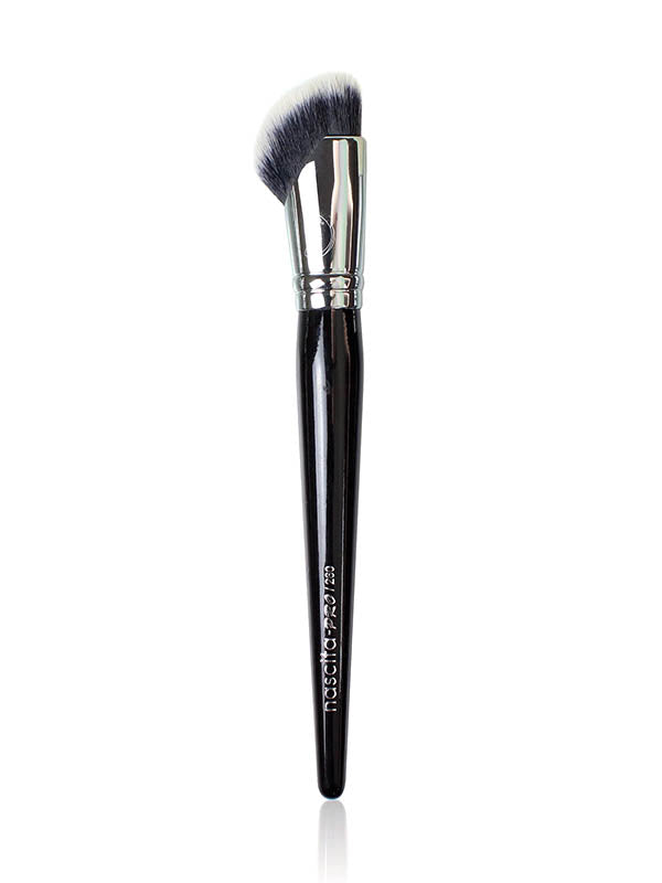 Nascita Pro Eğimli Kontür Makyaj Fırçası NASBRUSH0260