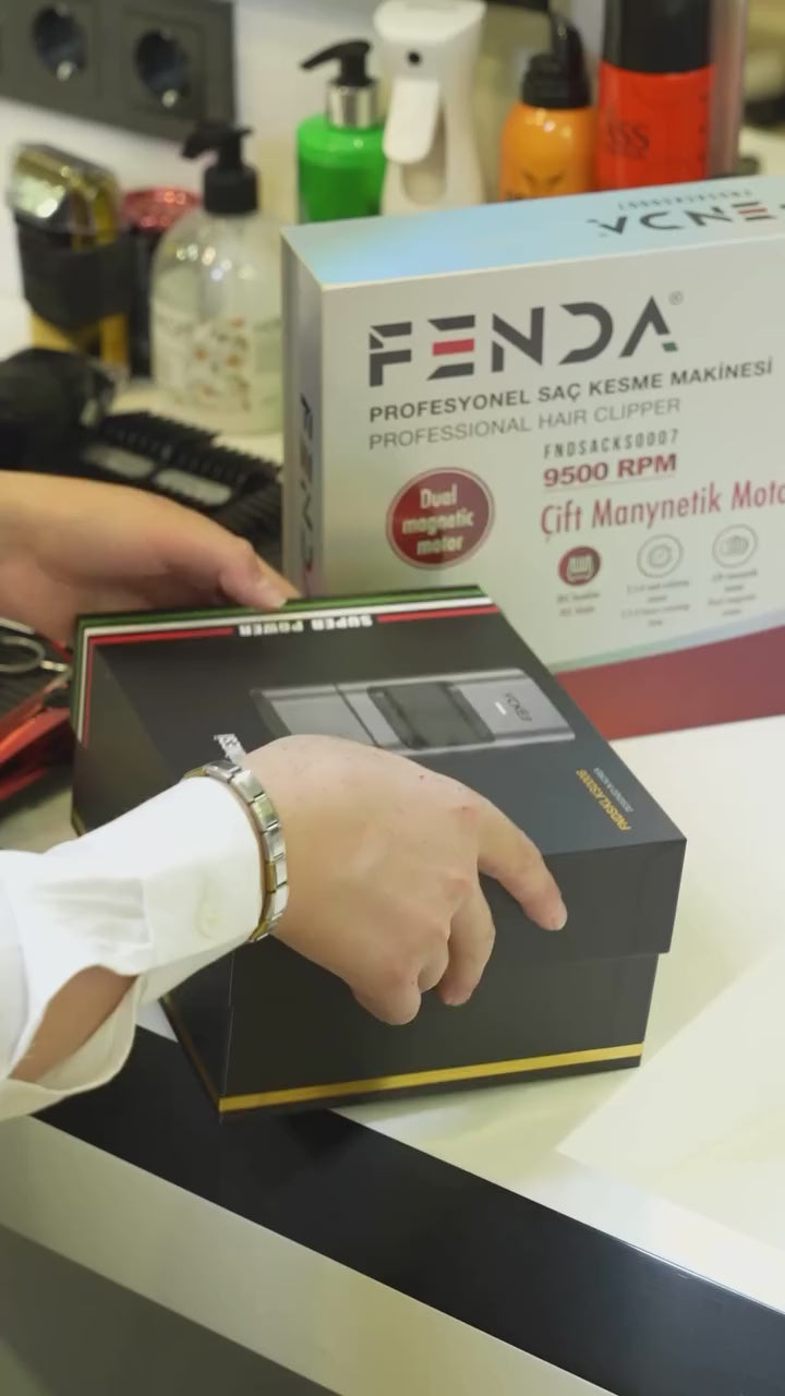 Videoyu yükle: Fenda Profesyonel Sıfır Kesim Tıraş Makinesi Kırmızı FNDSKLKS0008RD